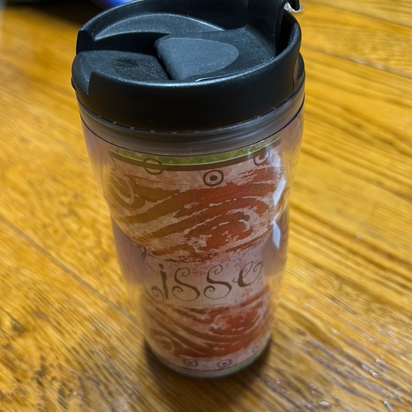 5/$25🦋 Starbucks Christmas 8 oz. Travel mug. Top has flip lid. Good condition - Picture 1 of 8